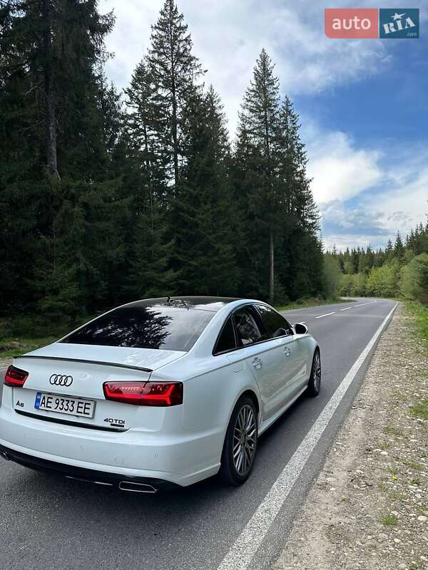 Седан Audi A6 2015 в Першотравенске