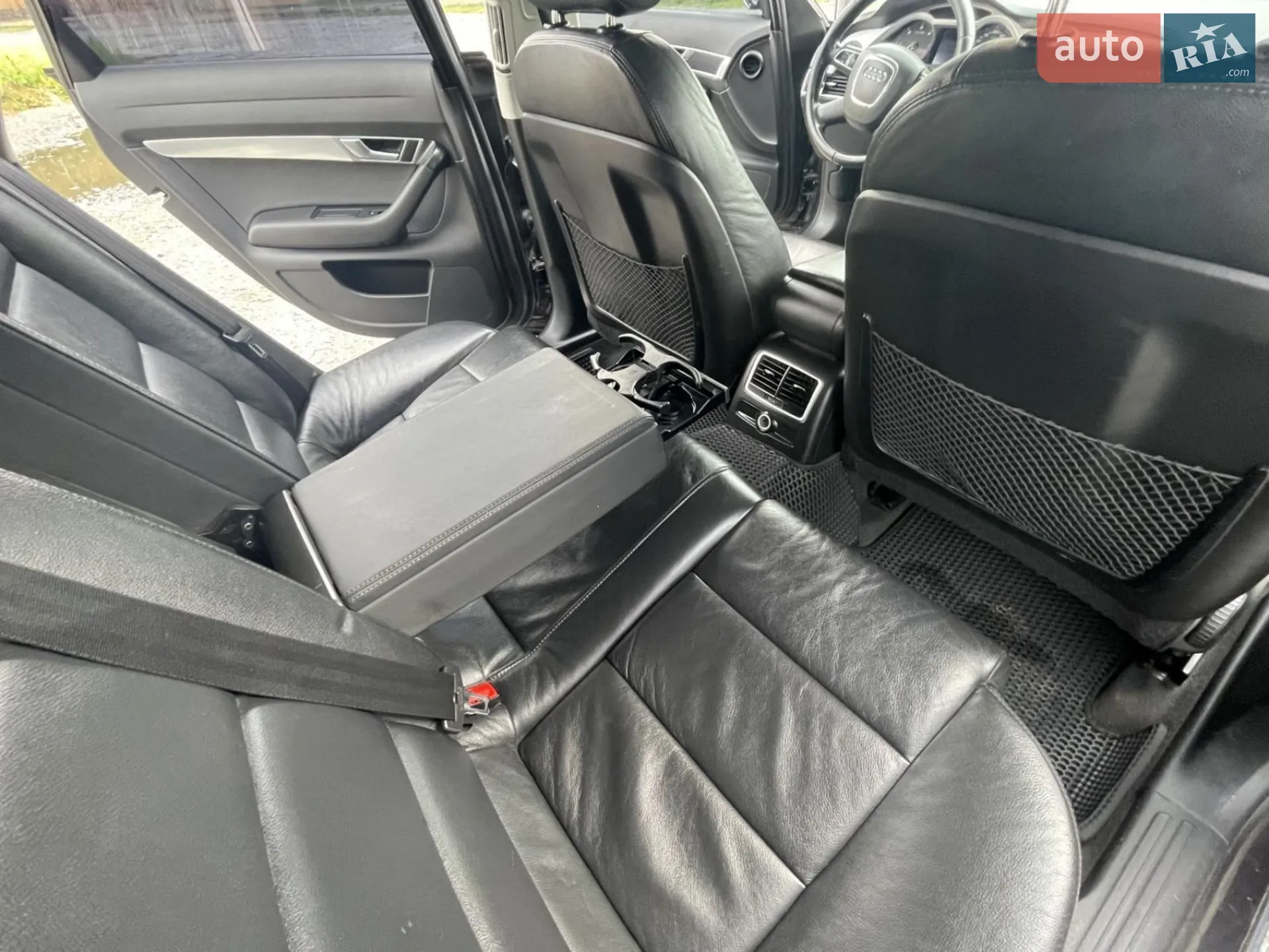 2010 Audi A6 - мініатюра 9