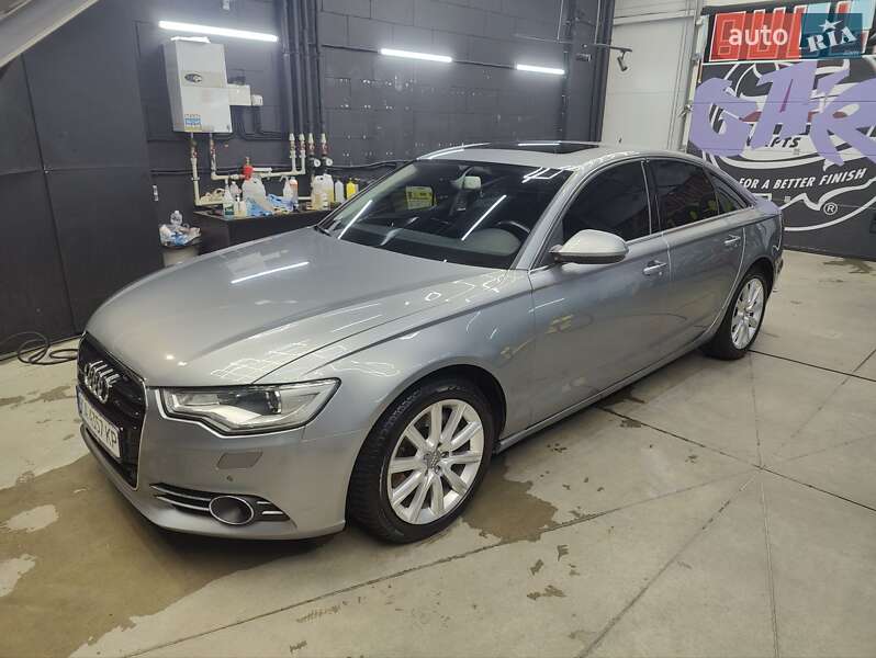 Седан Audi A6 2014 в Киеве