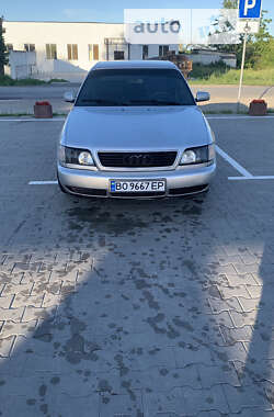 Седан Audi A6 1995 в Волочиске