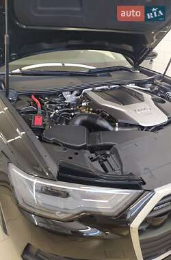 Седан Audi A6 2018 в Черновцах