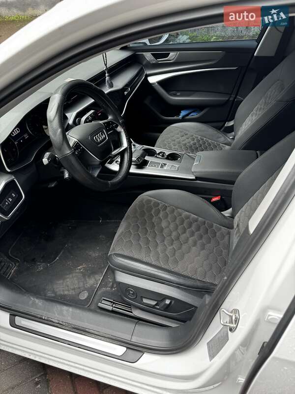 Седан Audi A6 2021 в Дніпрі