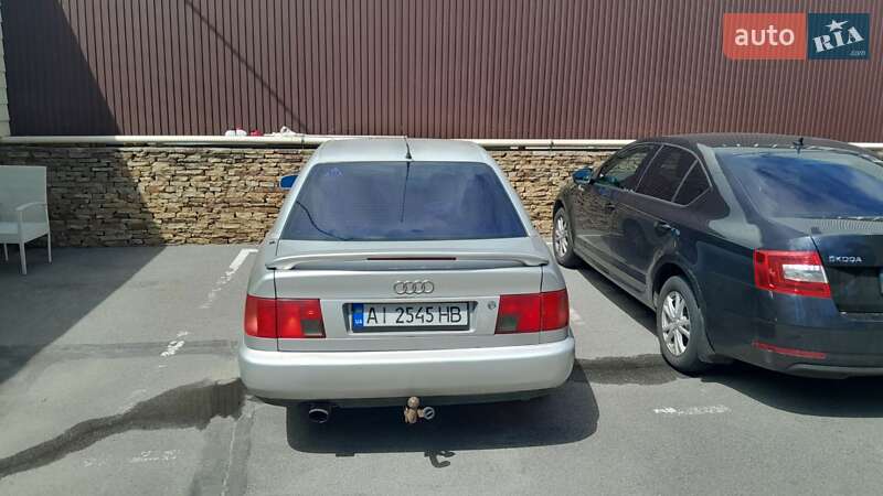 Седан Audi A6 1994 в Киеве