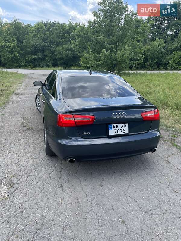 Седан Audi A6 2013 в Новомосковске