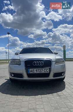 Седан Audi A6 2004 в 