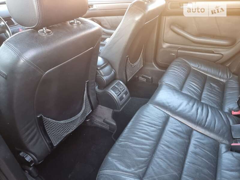 Універсал Audi A6 2002 в Житомирі