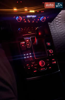 Седан Audi A6 2015 в 