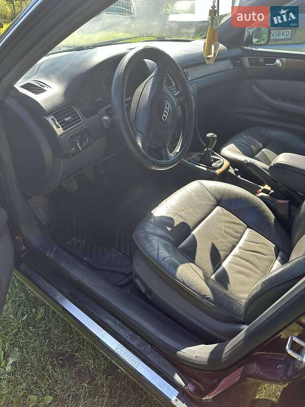 Седан Audi A6 1997 в Городке