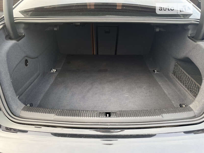 Седан Audi A6 2013 в Львові