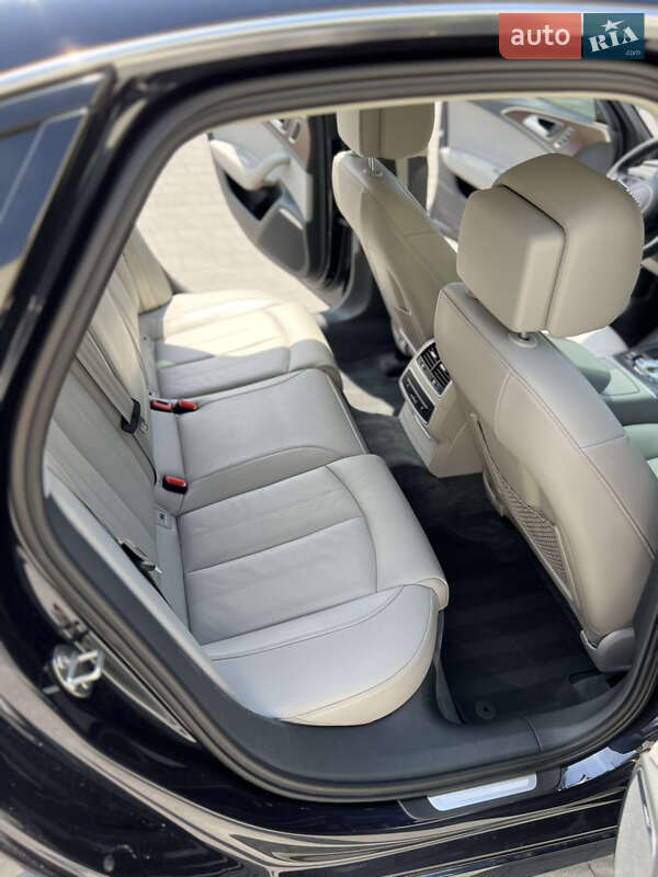 Седан Audi A6 2015 в Львове
