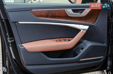 Седан Audi A6 2021 в 