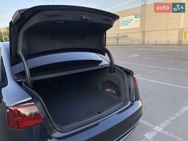 Седан Audi A6 2014 в Дніпрі
