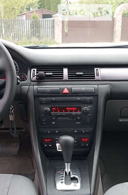 Седан Audi A6 2003 в 