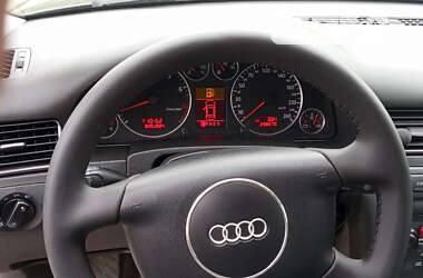 Седан Audi A6 2003 в 