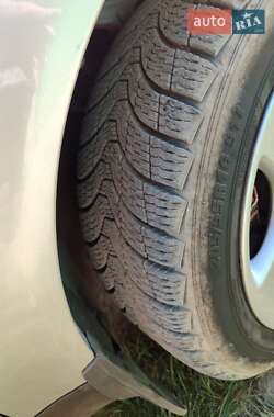 Универсал Audi A6 2001 в 