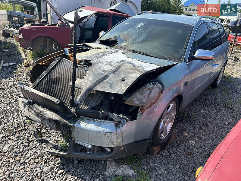 Универсал Audi A6 2001 в Сокале