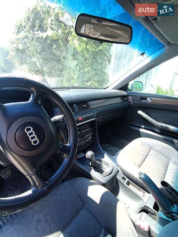 Универсал Audi A6 2001 в Виньковцах