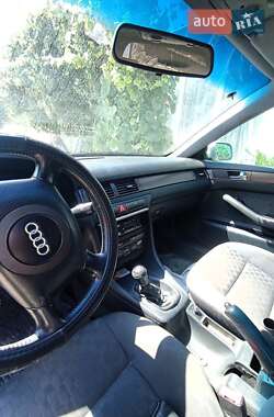 Универсал Audi A6 2001 в 