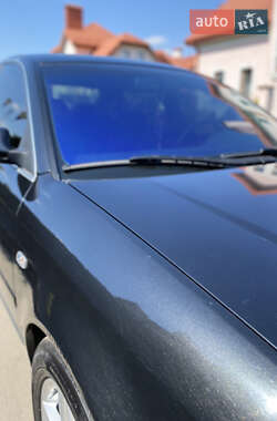Седан Audi A6 2002 в 