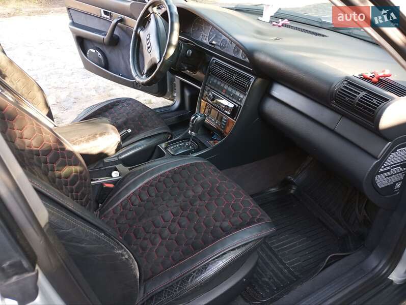 Седан Audi A6 1997 в Слов'янську