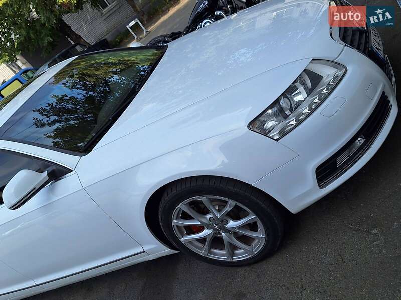 Седан Audi A6 2010 в Киеве