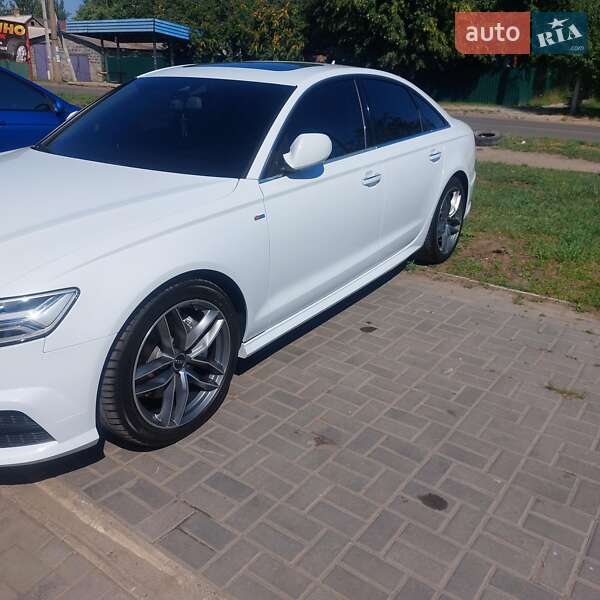 Седан Audi A6 2016 в Сумах