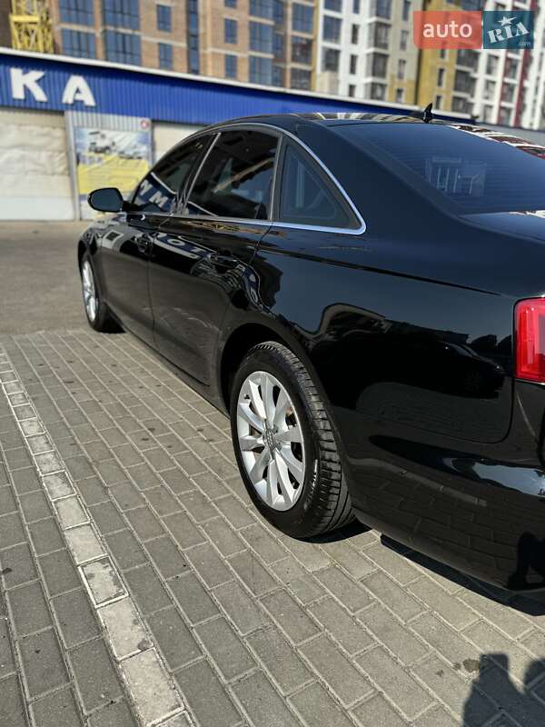Седан Audi A6 2012 в Луцке