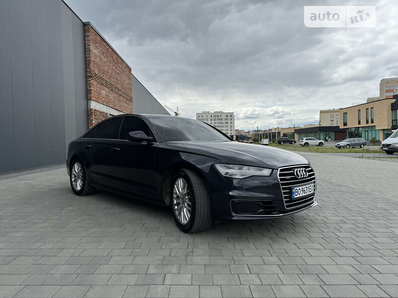 Седан Audi A6 2015 в 