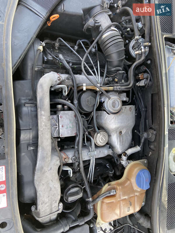 Универсал Audi A6 2001 в Хмельницком