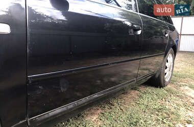 Универсал Audi A6 2001 в 