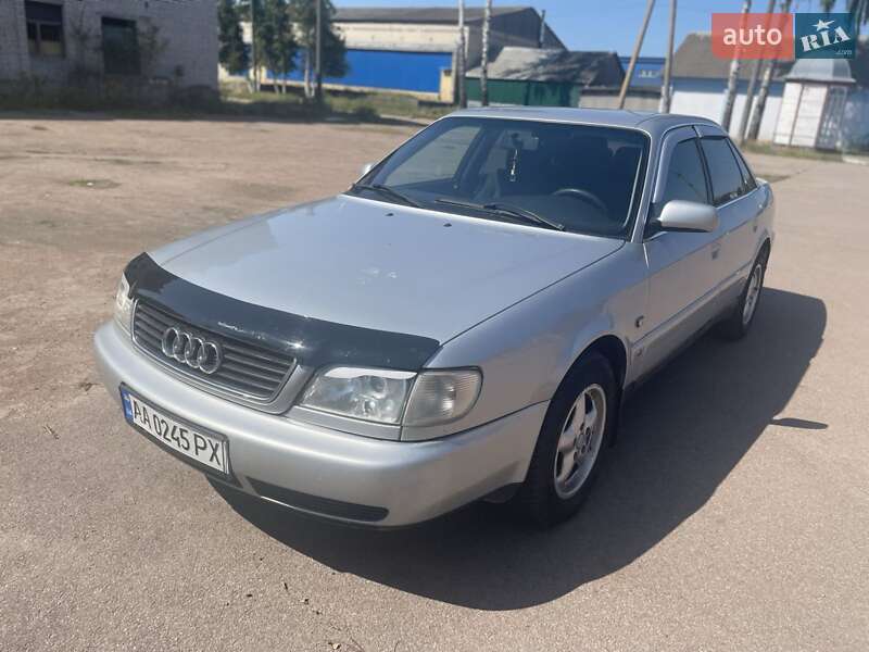 Седан Audi A6 1995 в Коростене