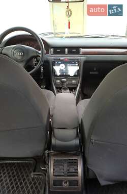 Седан Audi A6 1999 в 