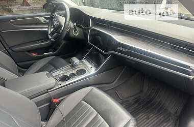 Седан Audi A6 2019 в 