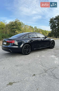 Седан Audi A6 2012 в 