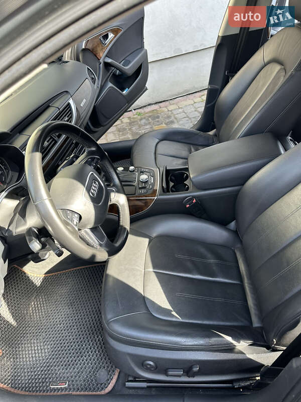 Седан Audi A6 2012 в Добросині