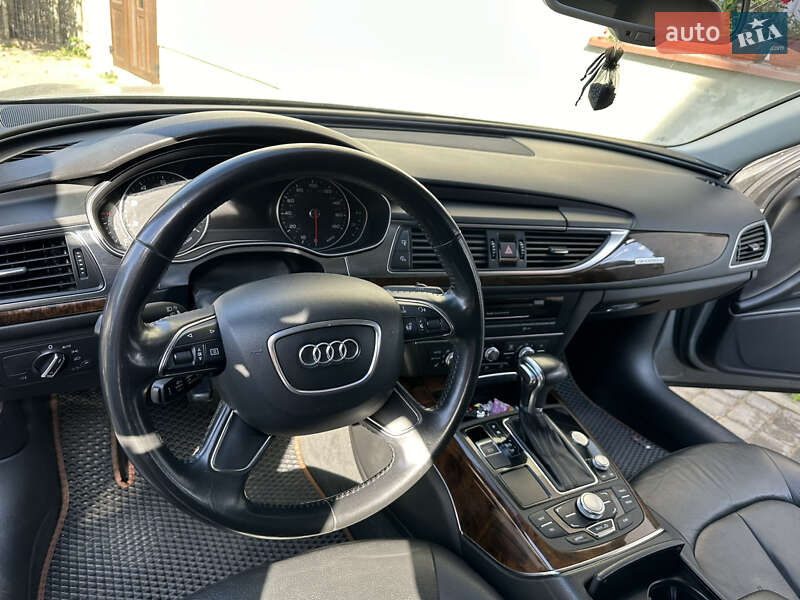 Седан Audi A6 2012 в Добросині
