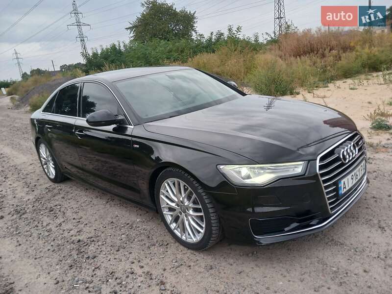 Седан Audi A6 2015 в 