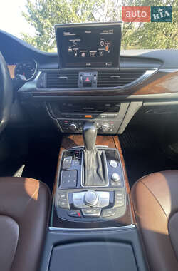 Седан Audi A6 2016 в 