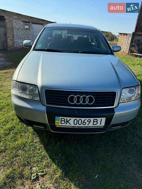 Седан Audi A6 2002 в Ровно