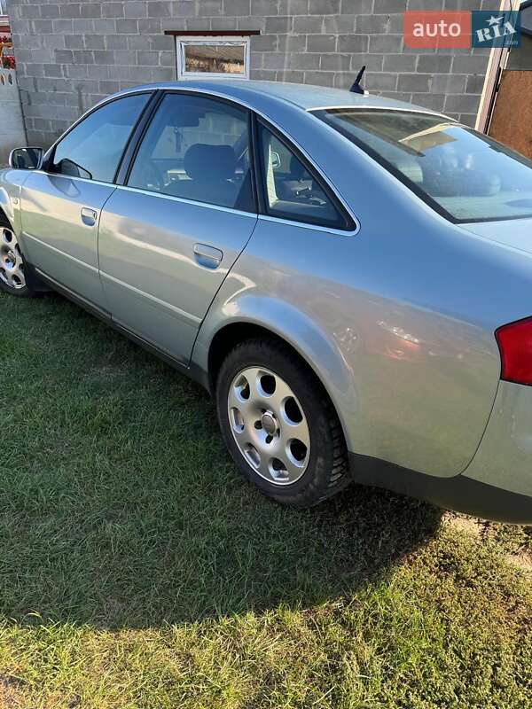 Седан Audi A6 2002 в Ровно
