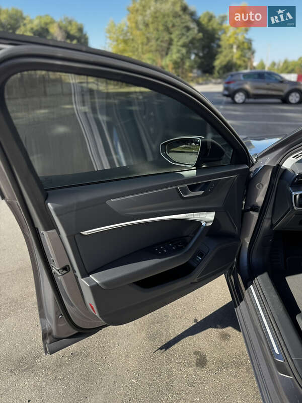 Седан Audi A6 2019 в Черкасах