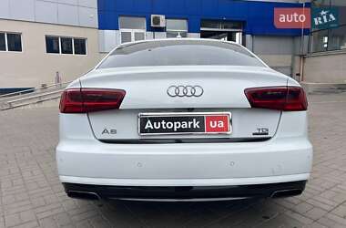 Седан Audi A6 2016 в 