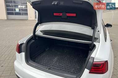 Седан Audi A6 2016 в 