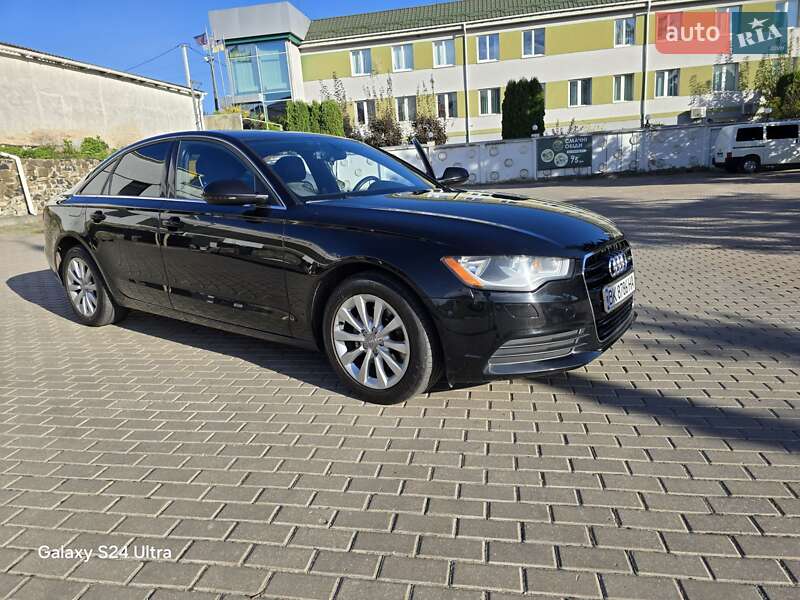 Седан Audi A6 2012 в Ровно
