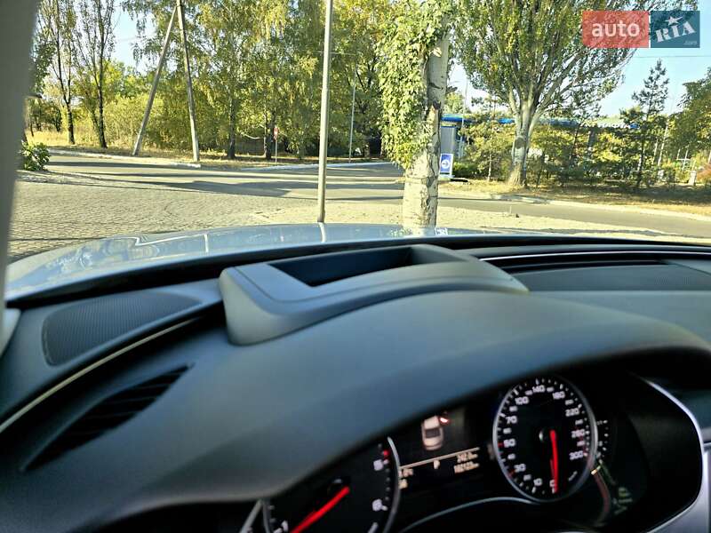 Седан Audi A6 2015 в Першотравенске