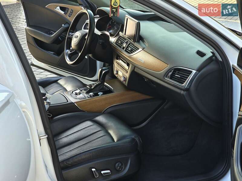 Седан Audi A6 2015 в Першотравенске