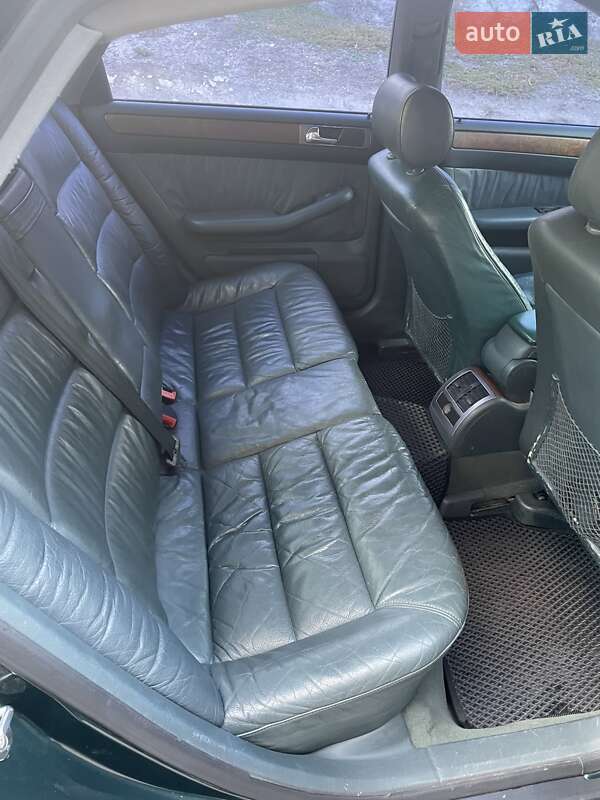 Седан Audi A6 1998 в Запорожье