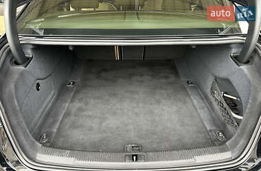 Седан Audi A6 2013 в 
