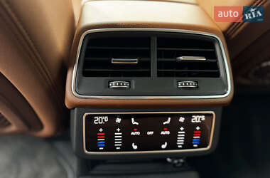 Седан Audi A6 2019 в 