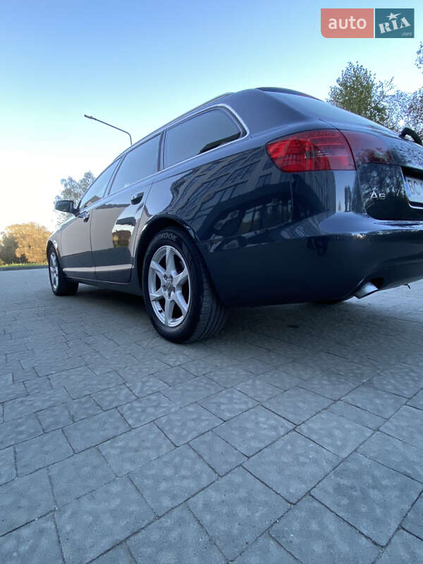 Универсал Audi A6 2005 в Новояворовске